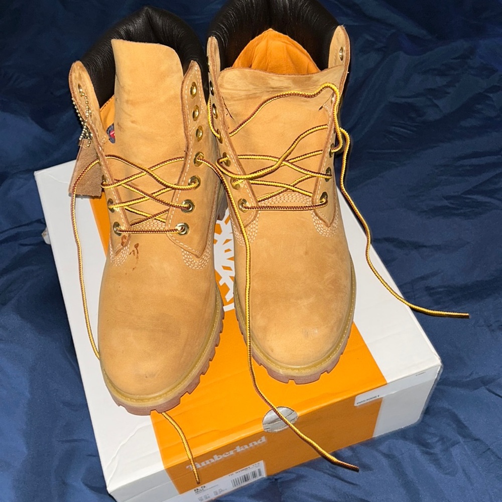 Men’s 6-inch Timberland Waterproof Premium waterproof wheat unbuckle